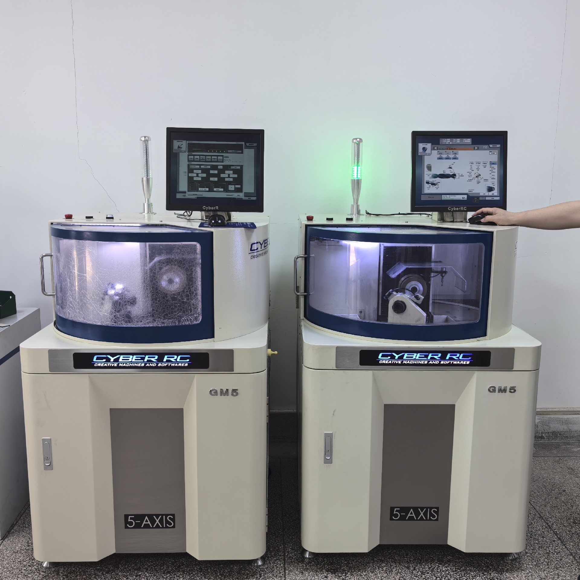 賽帕埃惜全自動數(shù)控刀具磨床
